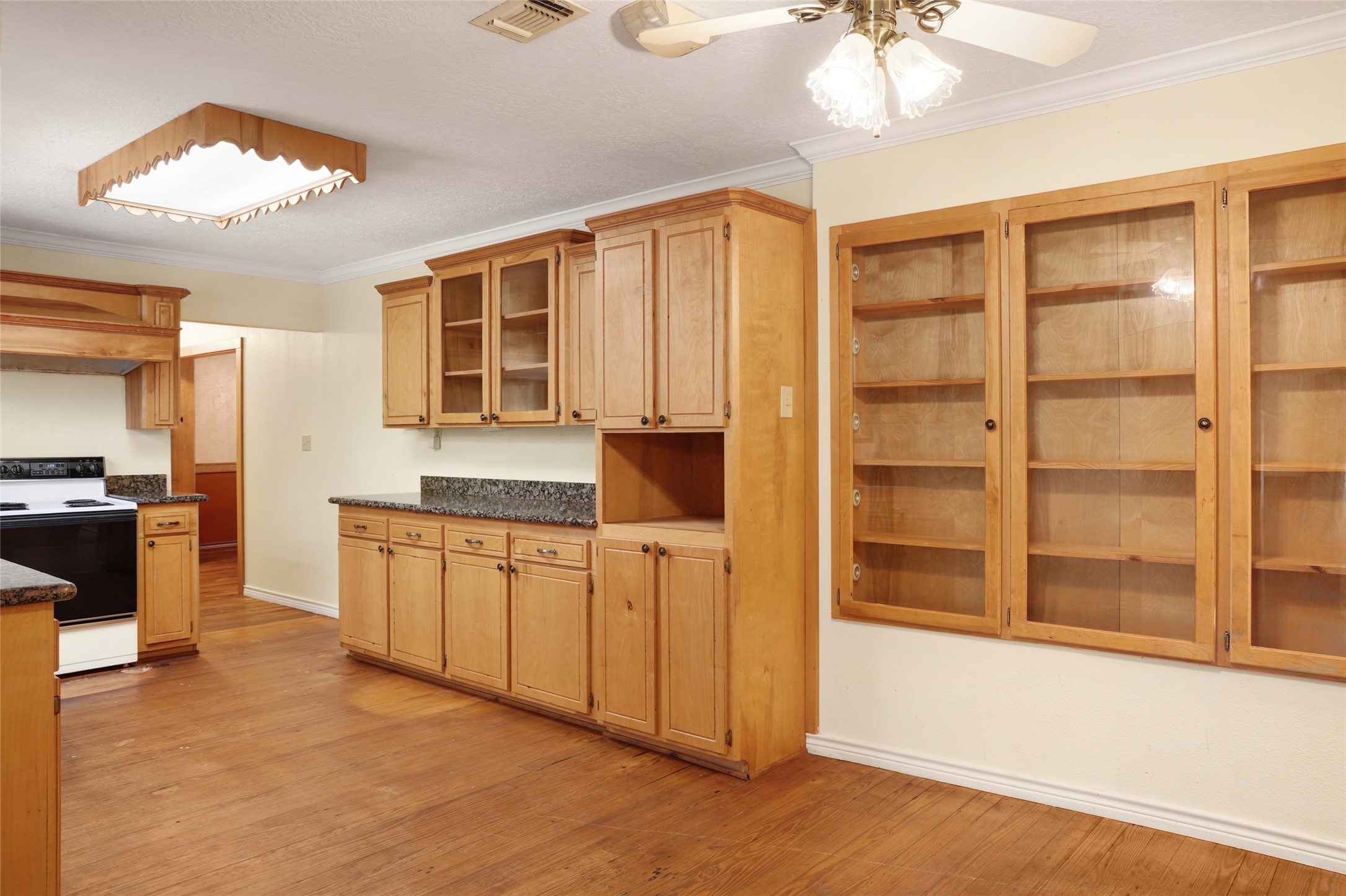 201 North Magnolia Street Corrigan, TX 75939 - Photo 17 of 44