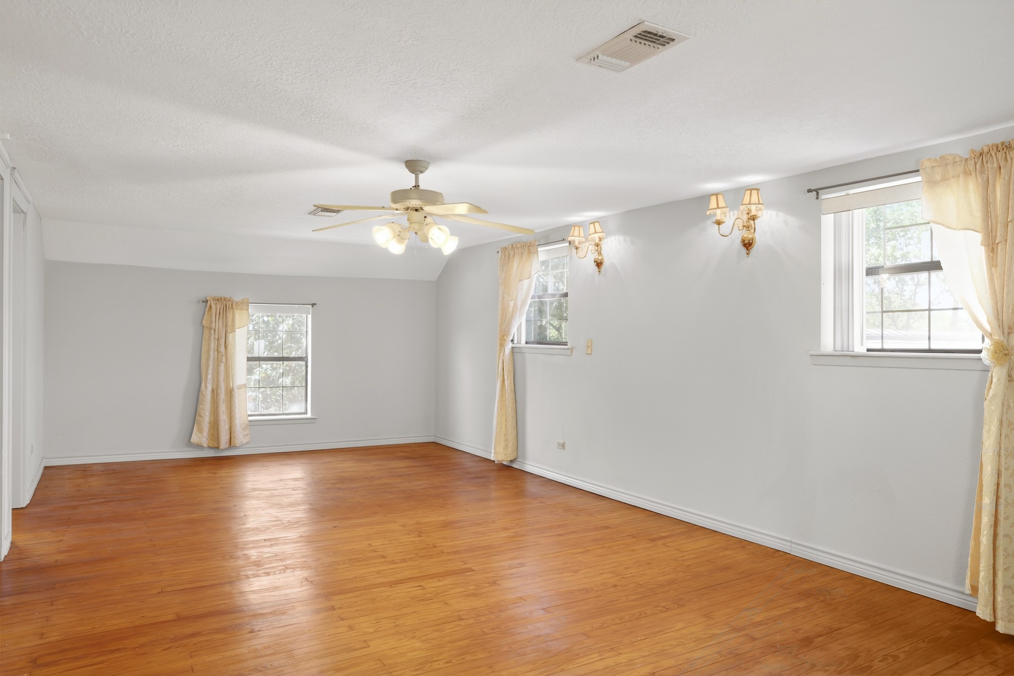 201 North Magnolia Street Corrigan, TX 75939 - Photo 34 of 44