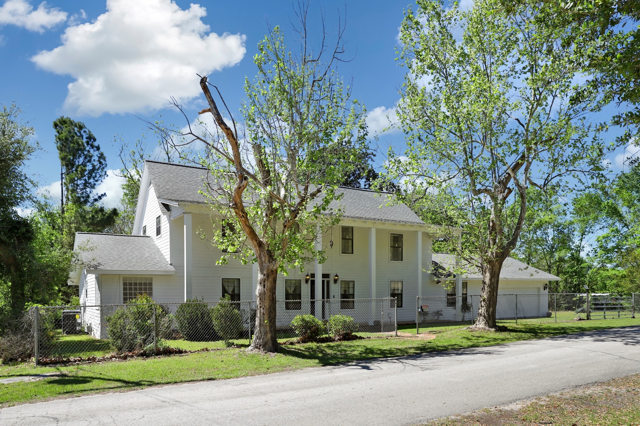 201 North Magnolia Street Corrigan, TX 75939 - Photo 5 of 44