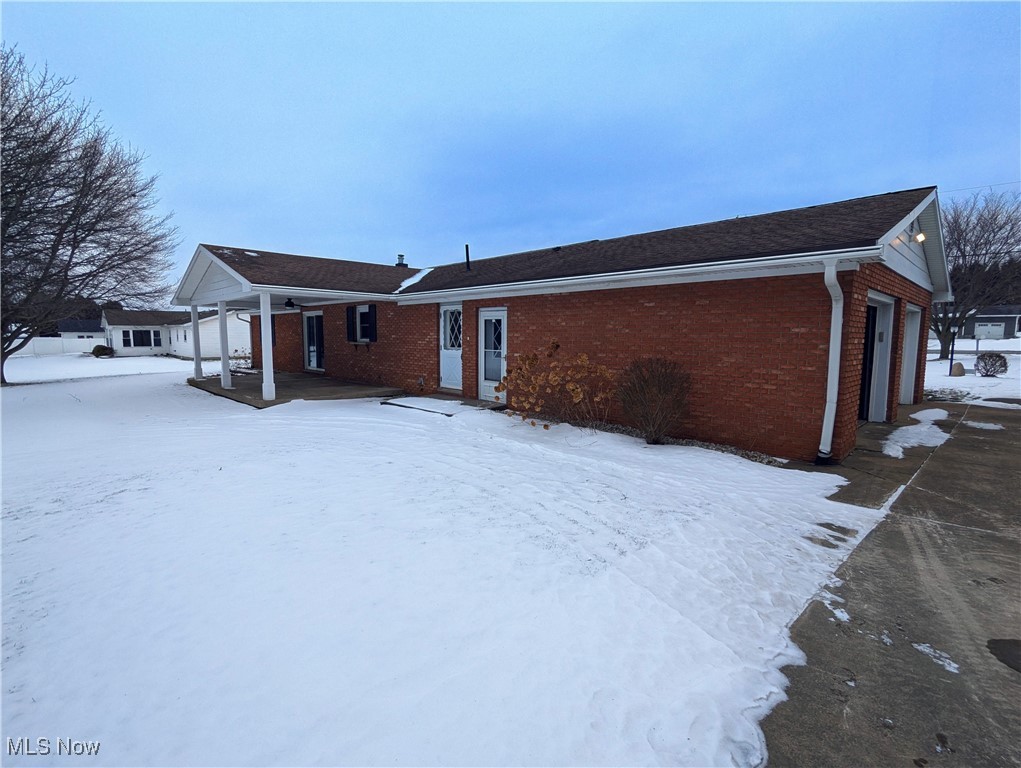 8011 Patten Tract Road Sandusky, OH 44870 - Photo 3 of 36