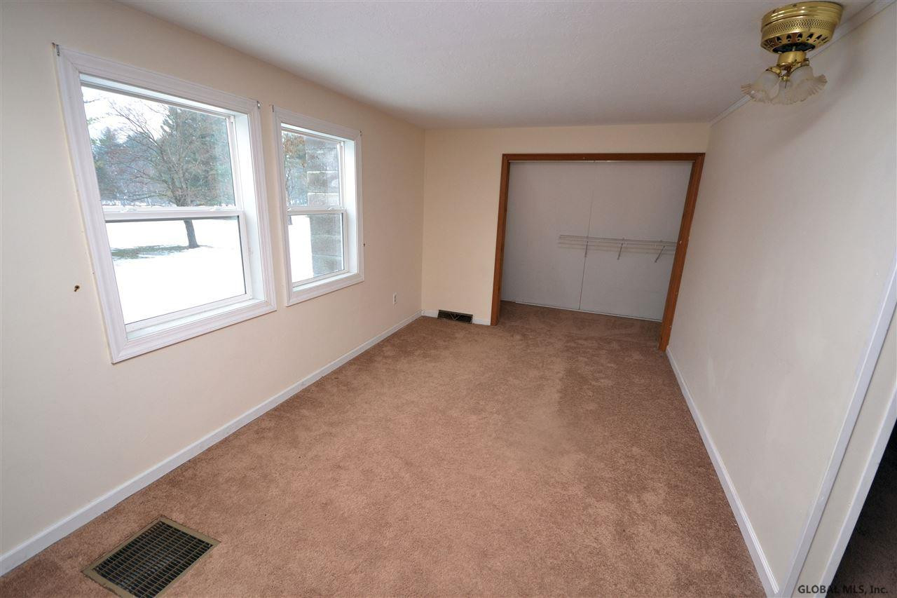 170 Sunnyside Road Queensbury, NY 12804 - Photo 18 of 23 Photo 18