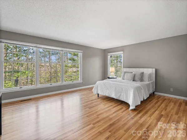 $749,900 | 310 Claremont Drive, Flat Rock, NC 28731