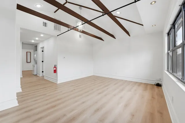 a view of kitchen with washer and dryer