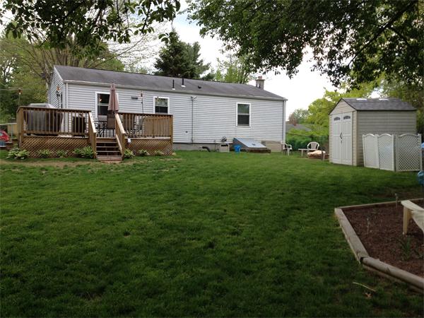 80 Mallowhill Road Springfield, MA 01129 - Photo 3 of 30 a view of a house with backyard and sitting area