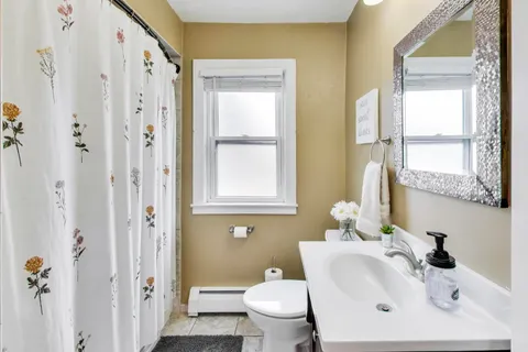 $399,900 | 9309 Lawndale Avenue, Evergreen Park, IL 60805