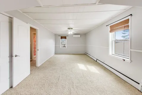 $399,900 | 9309 Lawndale Avenue, Evergreen Park, IL 60805