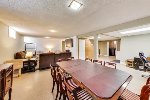 $399,900 | 9309 Lawndale Avenue, Evergreen Park, IL 60805