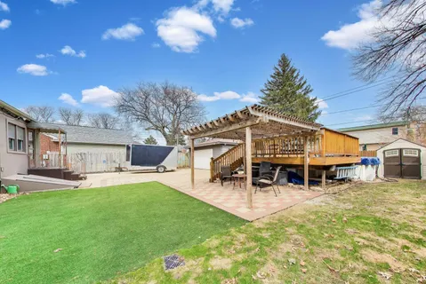 $399,900 | 9309 Lawndale Avenue, Evergreen Park, IL 60805