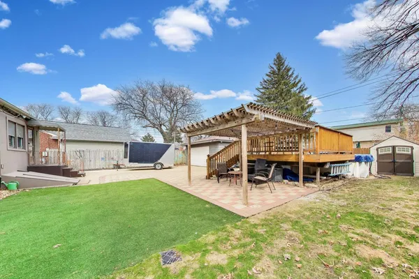 $399,900 | 9309 S Lawndale Avenue, Evergreen Park, IL 60805