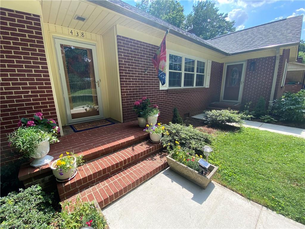 438 Academy Street Rural Hall, NC 27045 - Photo 6 of 50