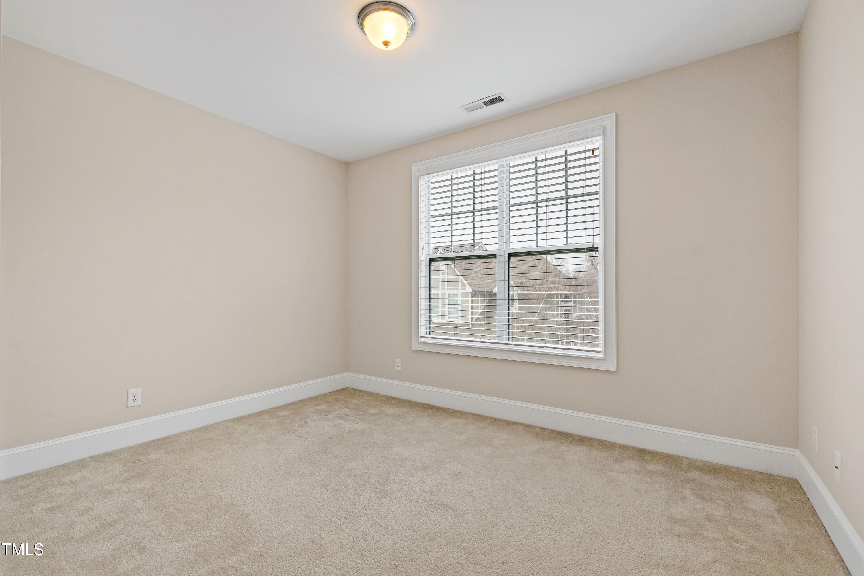 525 Fallon Grove Way Raleigh, NC 27608 - Photo 48 of 49 Fallon (48)