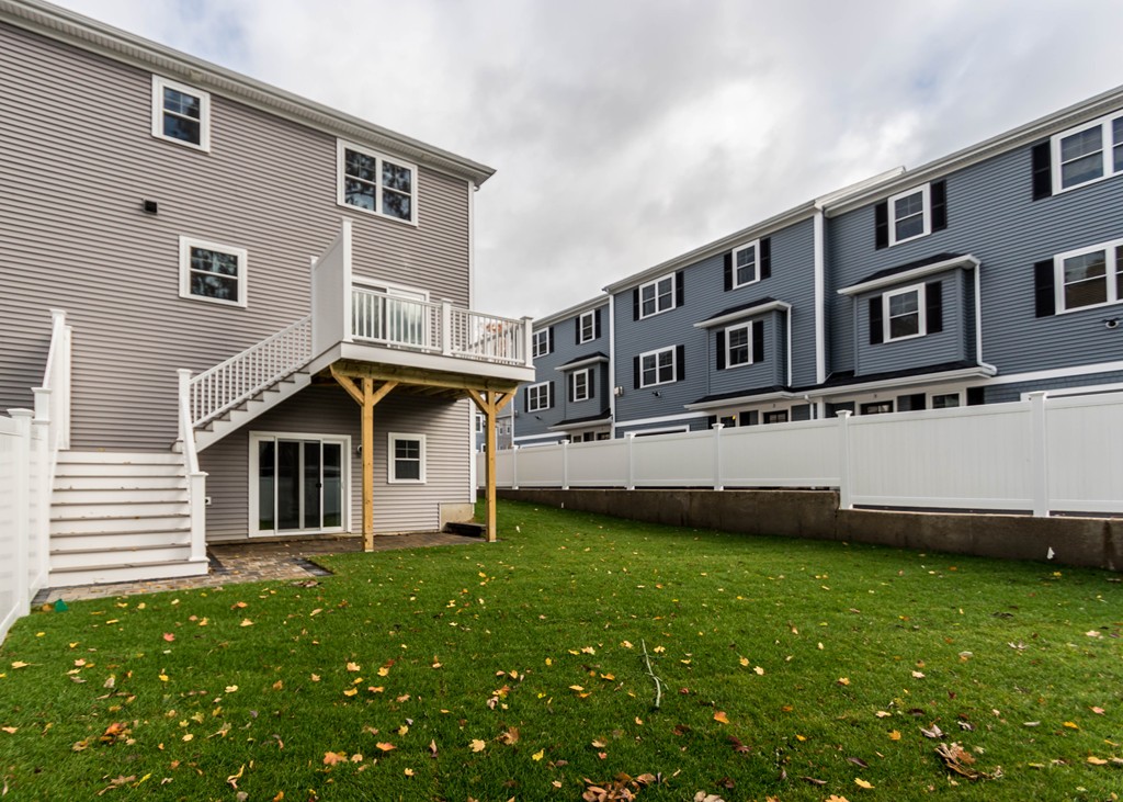 23 Orange Street, Unit 2 Waltham, MA 02453 - Photo 8 of 10
