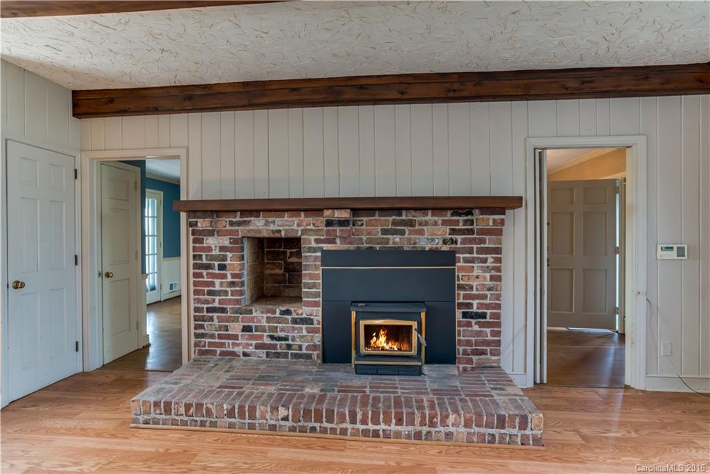 485 Motlow Creek Road Campobello, SC 29322 - Photo 9 of 28 Gallery Image 9
