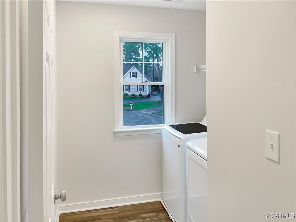 2206 White Oak Circle Aylett, VA 23009 - Photo 22 of 25 a view of an entryway with a window
