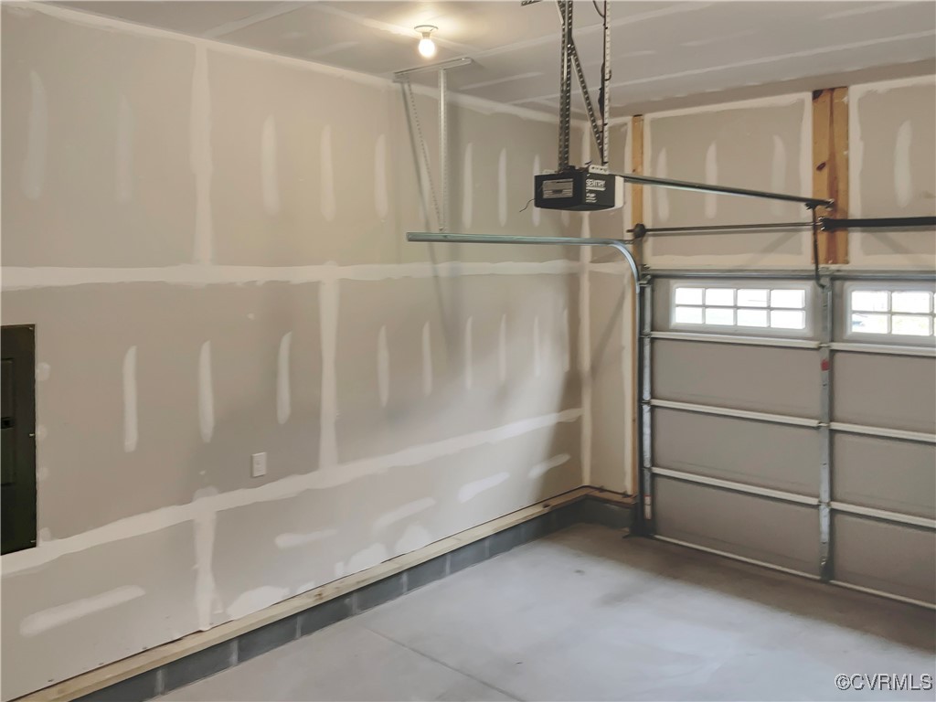 2206 White Oak Circle Aylett, VA 23009 - Photo 23 of 25 a bathroom with a shower