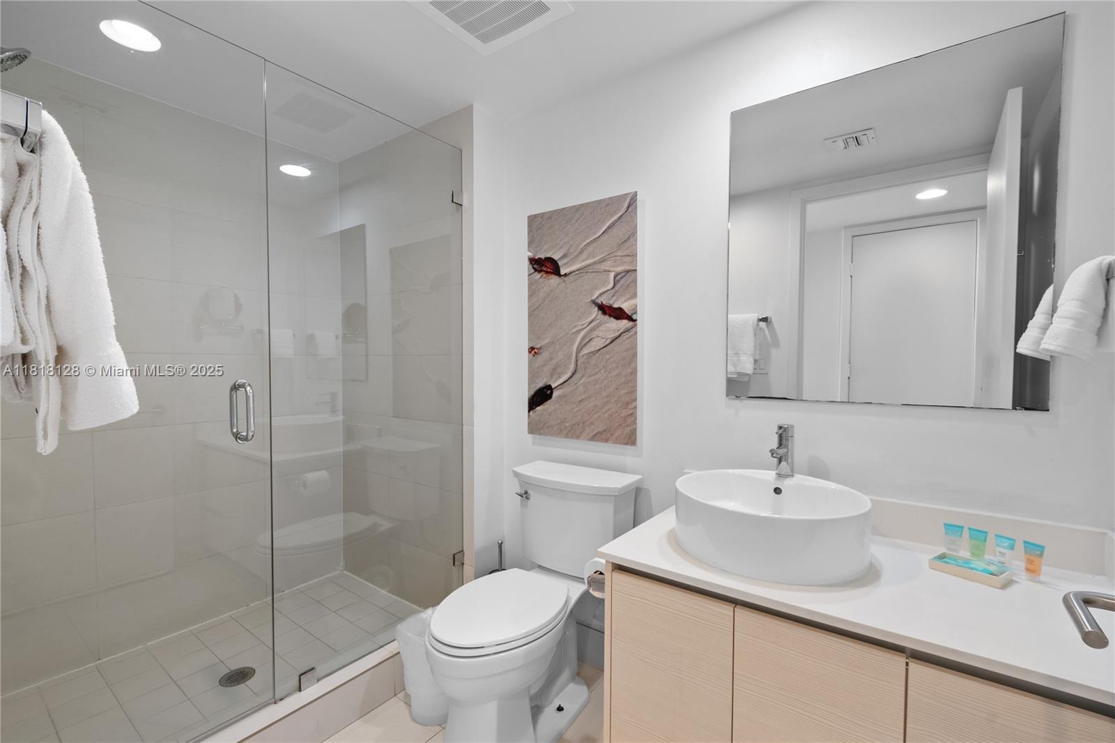 2602 East Hallandale Beach Boulevard, Unit R2805 Hallandale Beach, FL 33009 - Photo 11 of 26