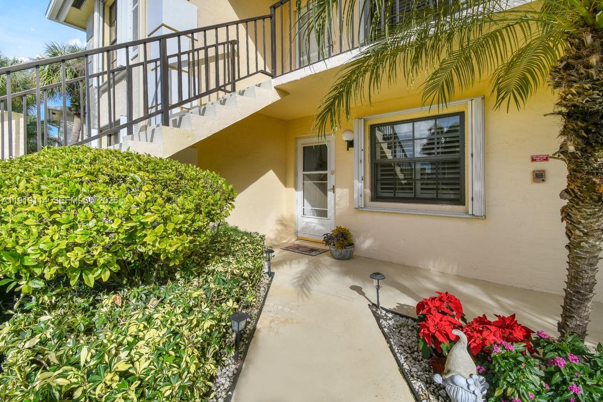 1101 Keystone Drive, Unit A Jupiter, FL 33458 - Photo 2 of 45