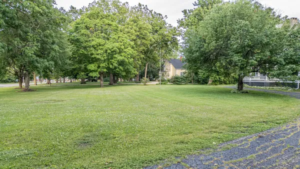 $370,000 | 612 East Peru Street, Princeton, IL 61356