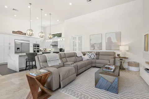 $2,600,000 | 2480 Poinciana Lane, Weston, FL 33327