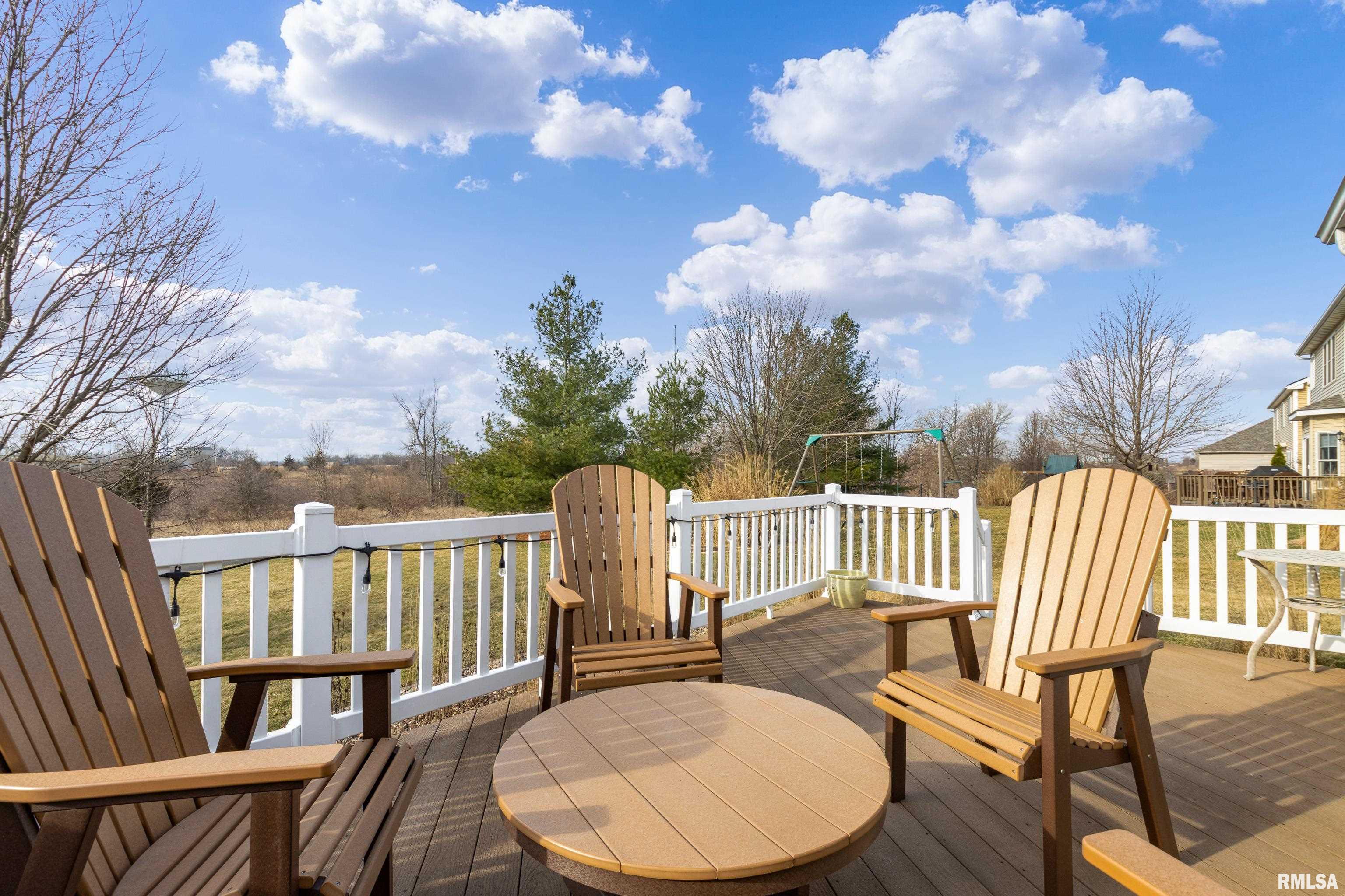 1720 Kingsbury Road Washington, IL 61571 - Photo 3 of 46 Gallery Image 3