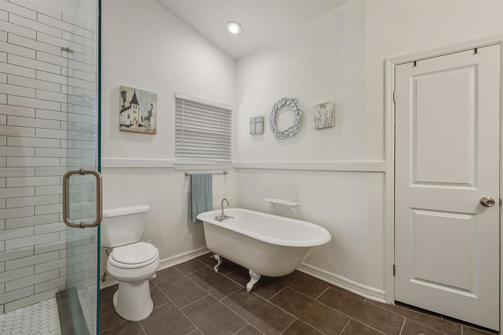 1226 Eaton Lane Grapevine, TX 76051 - Photo 20 of 33