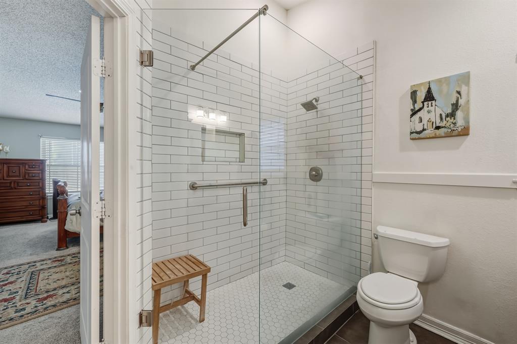 1226 Eaton Lane Grapevine, TX 76051 - Photo 22 of 33