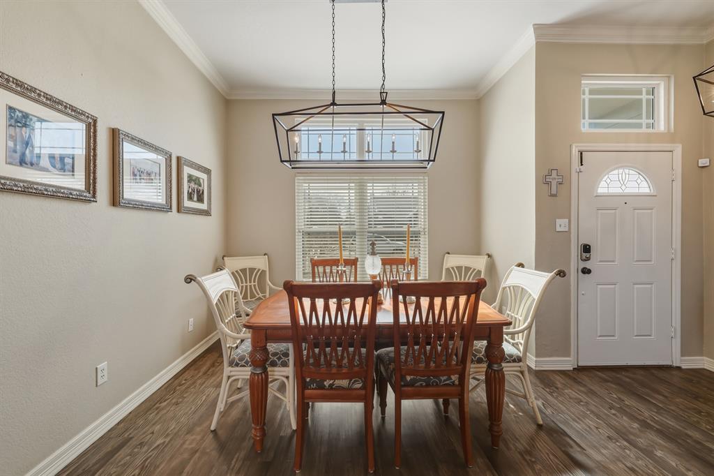 1226 Eaton Lane Grapevine, TX 76051 - Photo 6 of 33