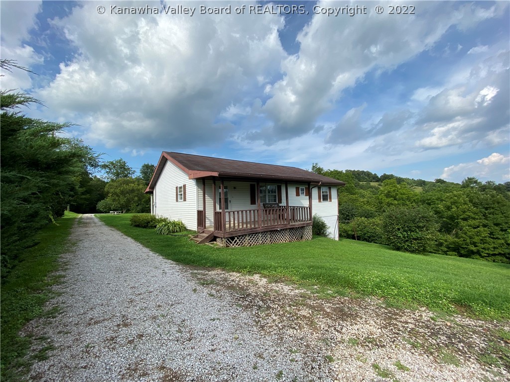 780 Brush Run Road Gay, WV 25244 - Photo 7 of 49 Gallery Image 7