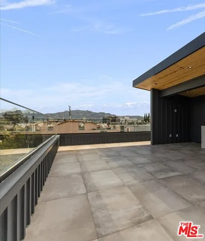 $6,495 | 4825 Satsuma Avenue, Unit 2, North Hollywood, CA 91601