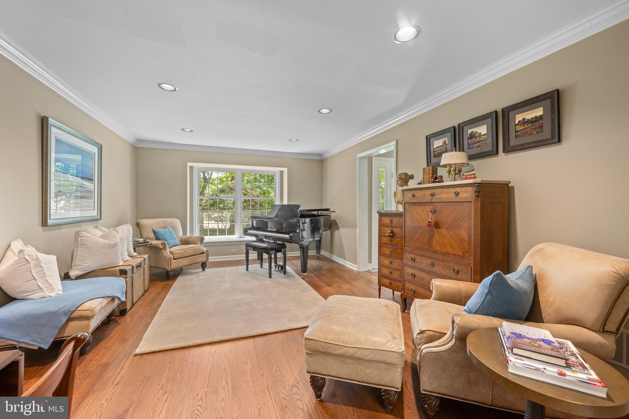 155 Barton Drive Spring City, PA 19475 - Photo 8 of 65 Formal Living Room