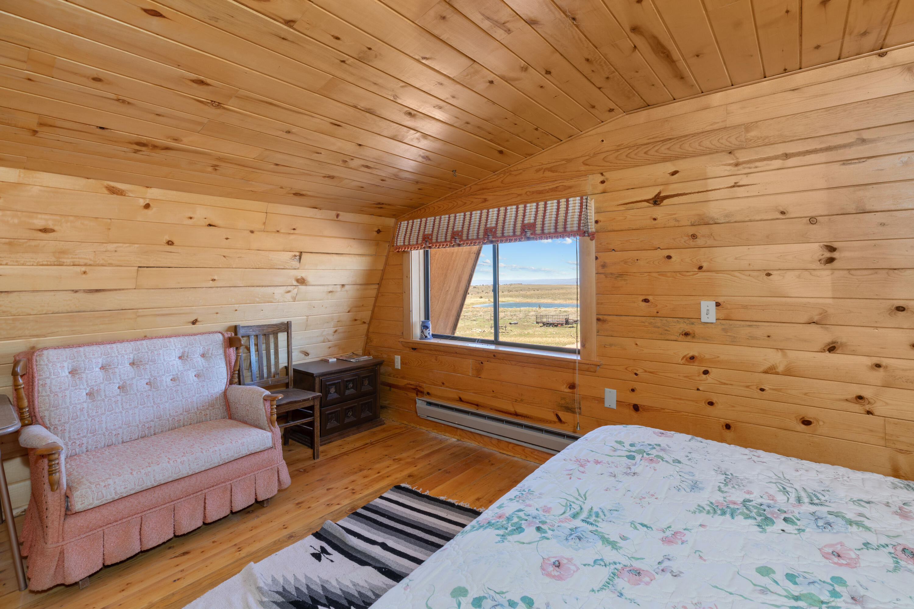 1692 County Road Placerville, CO 81430 - Photo 16 of 36 a living room with furniture
