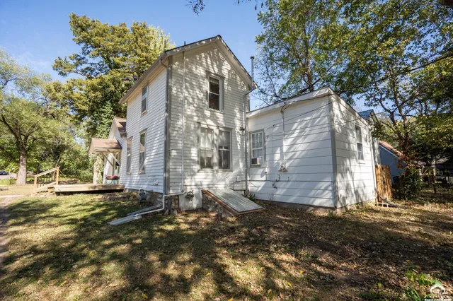 $272,530 | 619 West 4th Street, Lawrence, KS 66044