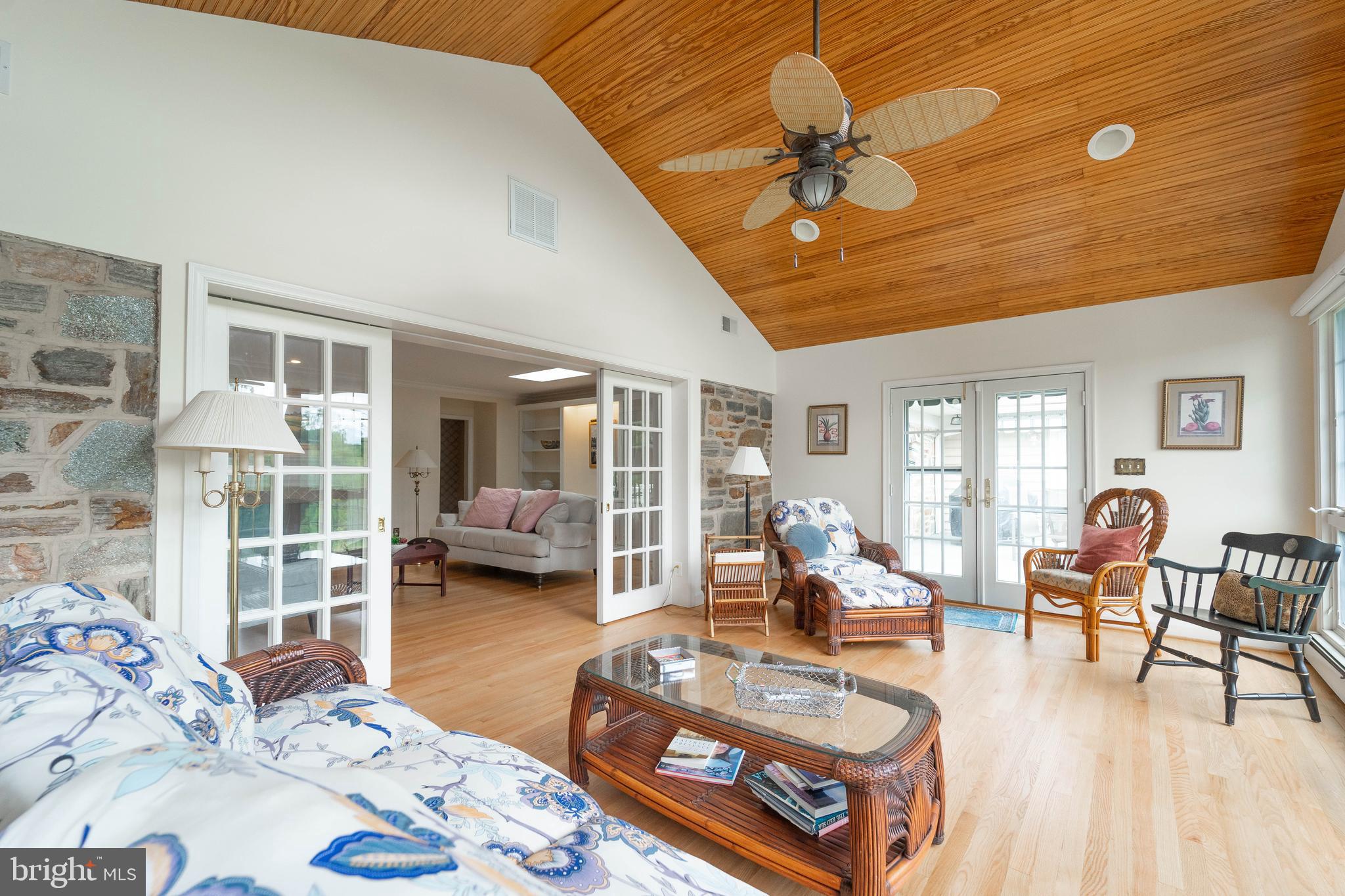 605 St Francis Road Baltimore, MD 21286 - Photo 25 of 56 a living room with furniture and a large window