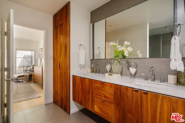 $2,199,000 | 640 Bohlig Road, Glendale, CA 91207