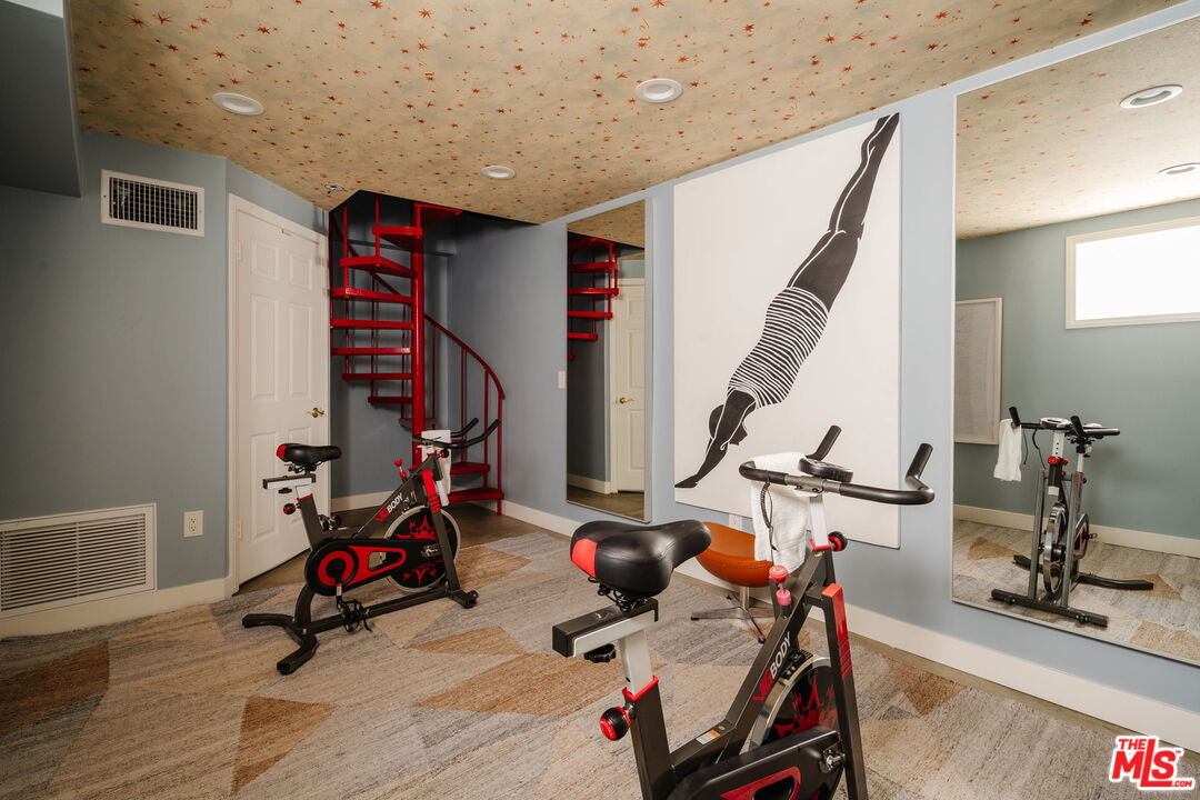 640 Bohlig Road Glendale, CA 91207 - Photo 41 of 57