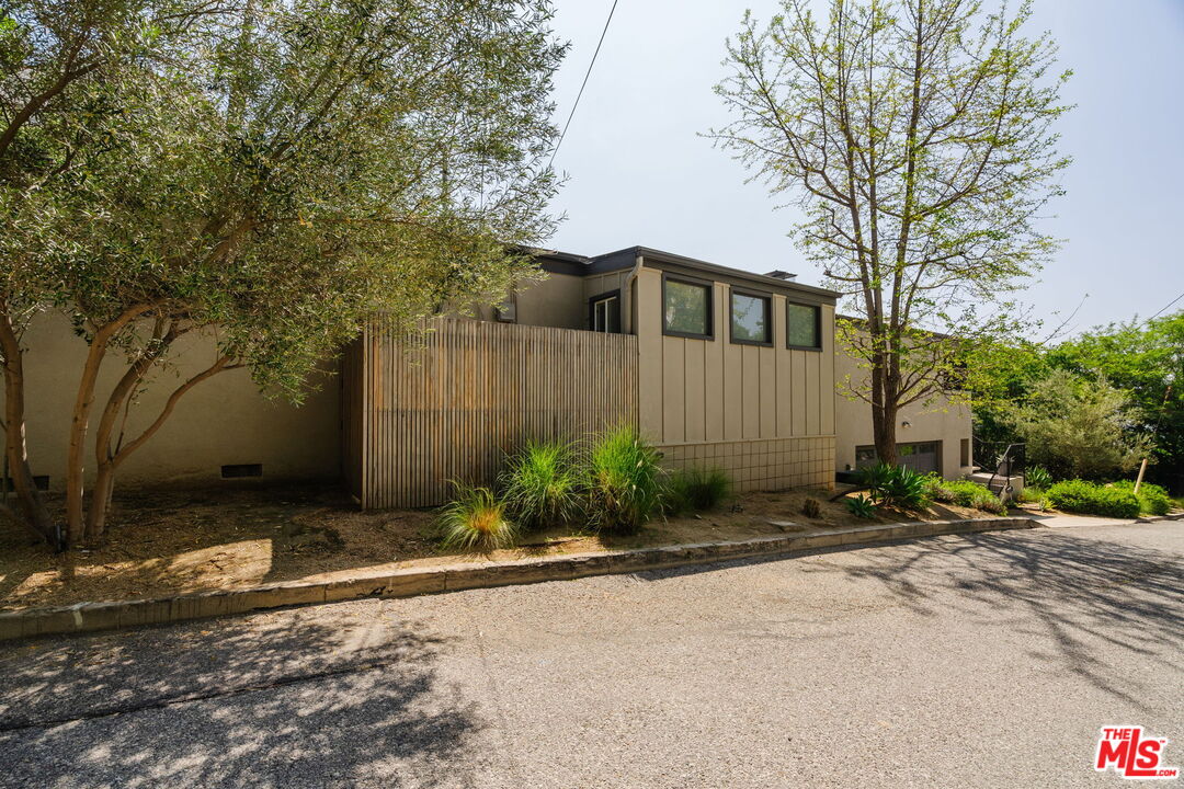 640 Bohlig Road Glendale, CA 91207 - Photo 50 of 57