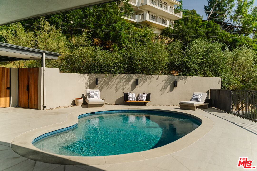 640 Bohlig Road Glendale, CA 91207 - Photo 5 of 57