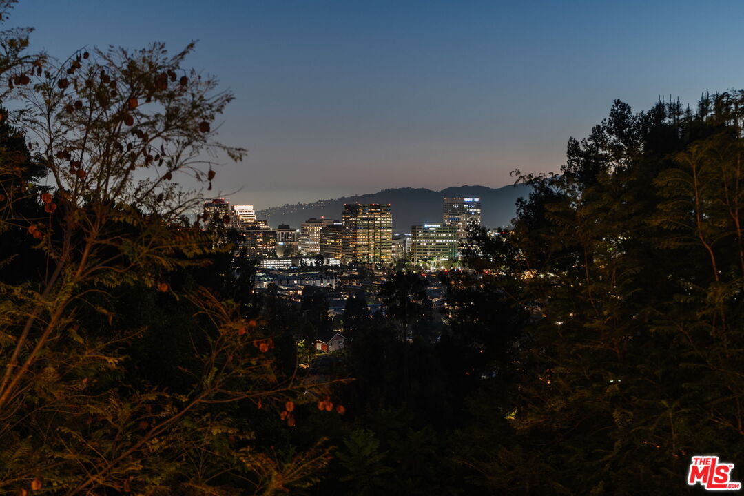 640 Bohlig Road Glendale, CA 91207 - Photo 52 of 57