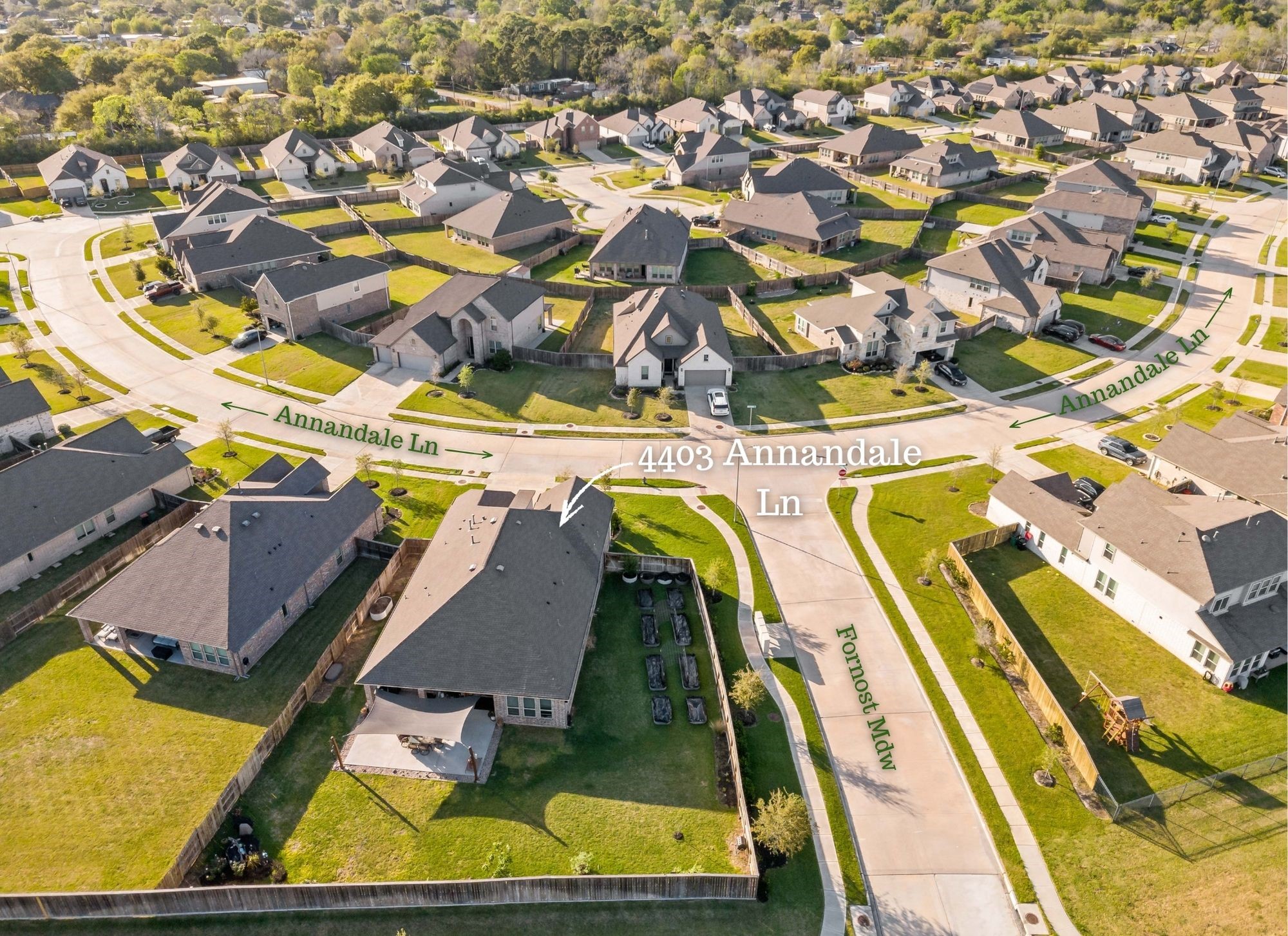 4403 Annandale Lane Rosharon, TX 77583 - Photo 45 of 48 an aerial view of a swimming pool with outdoor seating