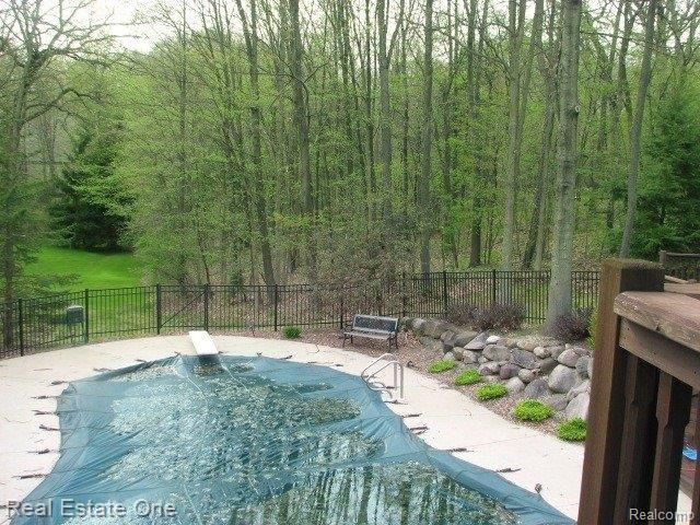 5002 Stonehenge Drive Rochester, MI 48306 - Photo 17 of 18 17 Pool