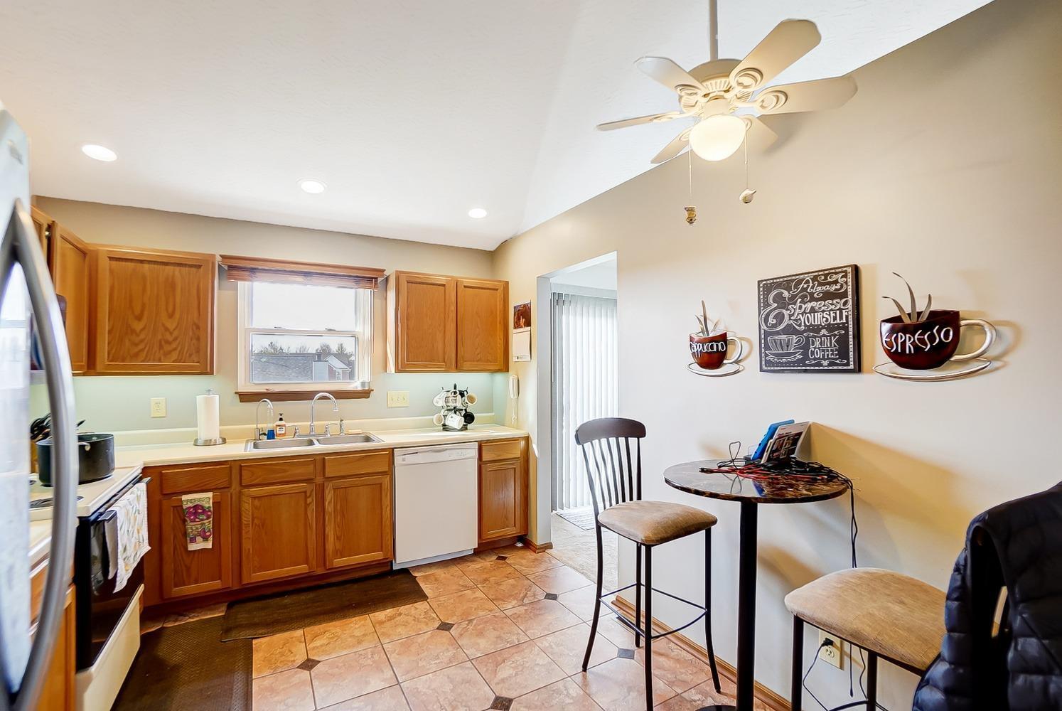 2501 West Kemper Road Cincinnati, OH 45231 - Photo 12 of 32 Gallery Image 12