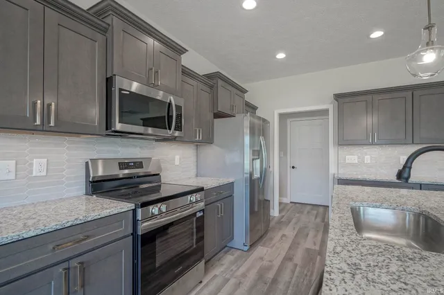 $469,900 | 825 Ravenstone Drive, Lafayette, IN 47909