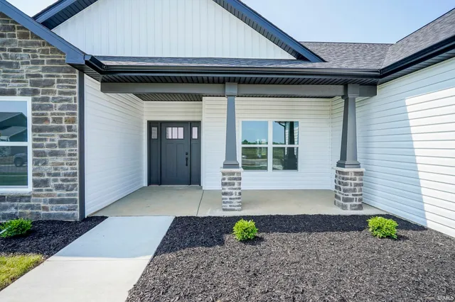 $469,900 | 825 Ravenstone Drive, Lafayette, IN 47909