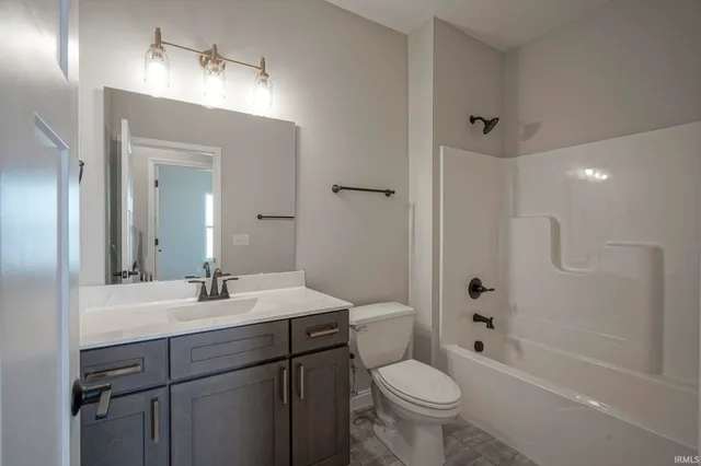 $469,900 | 825 Ravenstone Drive, Lafayette, IN 47909