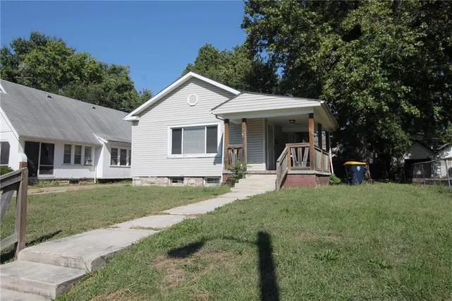 $110,000 | 2230 East 67th Terrace, Kansas City, MO 64132