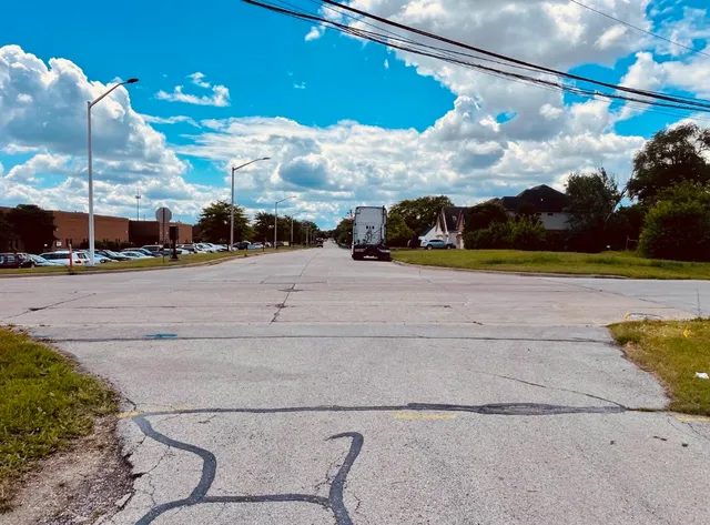 a view of a basketball court