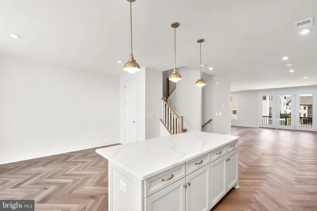 $909,630 | 42123 Picasso Square, Ashburn, VA 20148