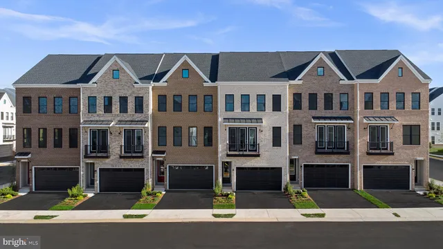 $909,630 | 42123 Picasso Square, Ashburn, VA 20148