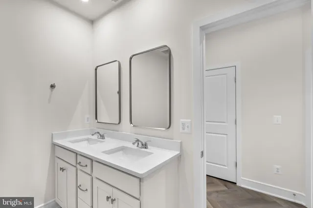 $909,630 | 42123 Picasso Square, Ashburn, VA 20148