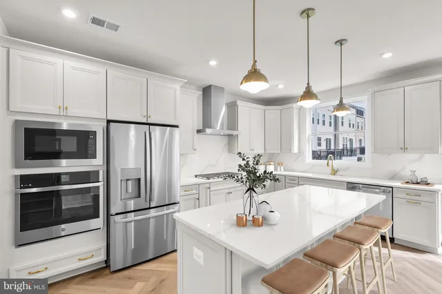 $909,630 | 42123 Picasso Square, Ashburn, VA 20148